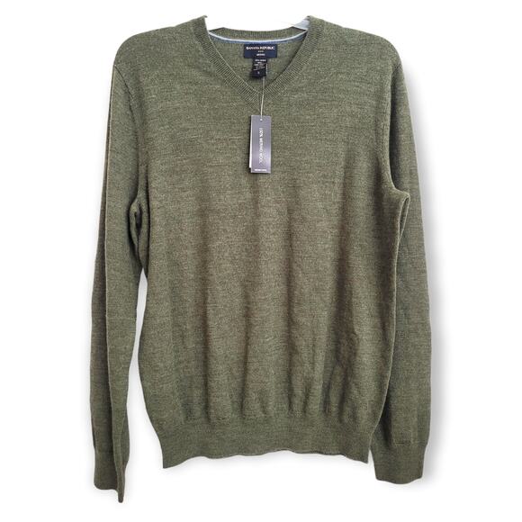 NWT Men's Banana Republic Army Green 100% Merino Wool Sweater Size S - Picture 1 of 5